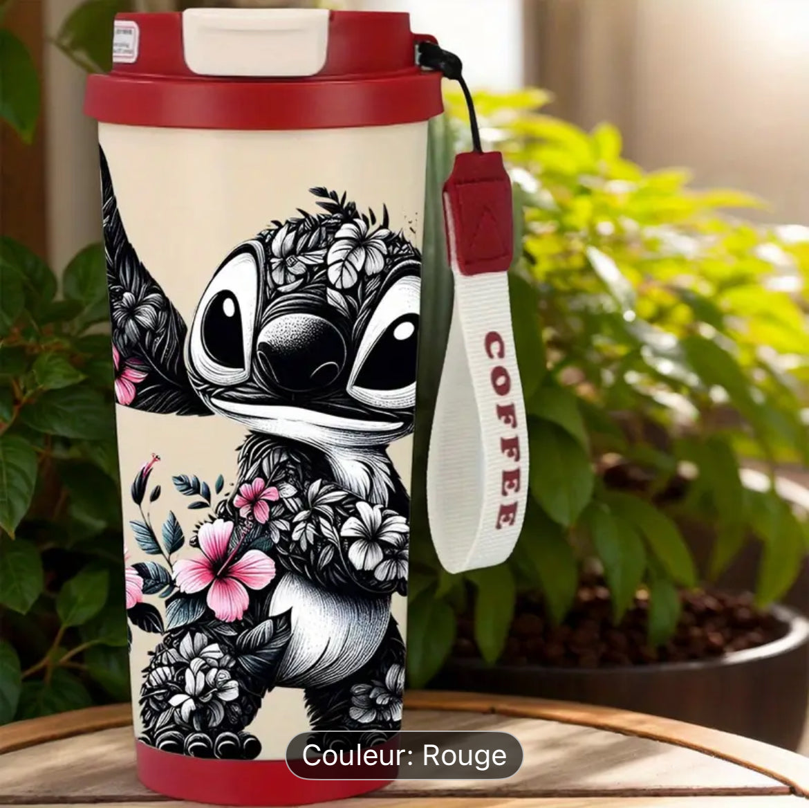 🩵 MUG DE VOYAGE ISOTHERME STITCH FLEURI – ÉDITION LIMITÉE (PRÉCOMMANDE)