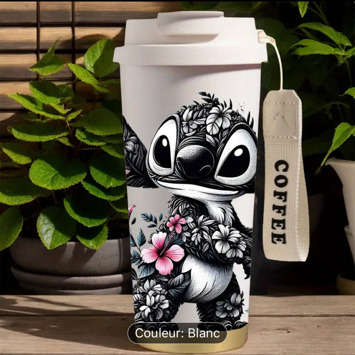 🩵 MUG DE VOYAGE ISOTHERME STITCH FLEURI – ÉDITION LIMITÉE (PRÉCOMMANDE)